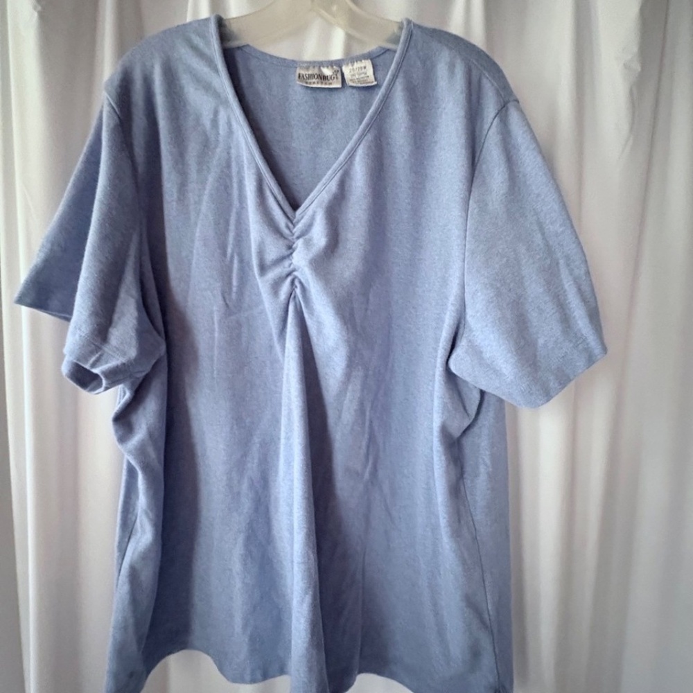 Fashion Bug Stretch Short Sleeve V-Neck Rouched Cotton/Poly Top - Size 26-28